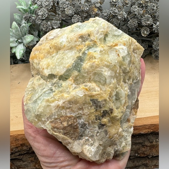 All Natural Uncut Fluorite Chunk w/ UV Reaction - Picture 5 of 8